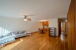 932 E 55th St, Chicago, IL 60615 - Photo 2