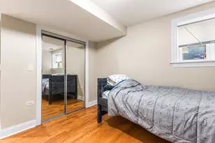 2319 W Rosemont Ave, Chicago, IL 60645 - Photo 10