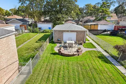 9739 S Woodlawn Avenue, Chicago, IL 60628 - Photo 22