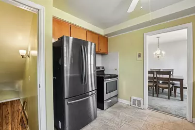 9739 S Woodlawn Avenue, Chicago, IL 60628 - Photo 8
