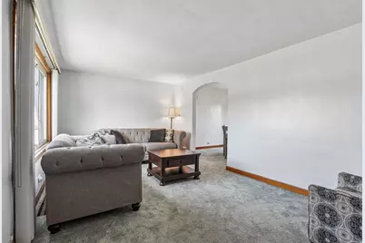 9739 S Woodlawn Avenue, Chicago, IL 60628 - Photo 4