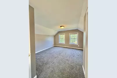 320 E Elm Street, Sycamore, IL 60178 - Photo 16