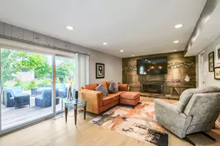 4511 Crab Orchard Dr, Hoffman Estates, IL 60192 - Photo 2