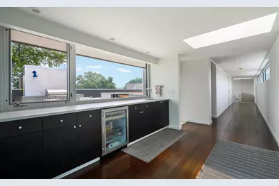 2041 W Roscoe Street #PH, Chicago, IL 60618 - Photo 18
