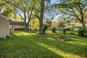 328 Blackhawk Dr, Park Forest, IL 60466 - Photo 14
