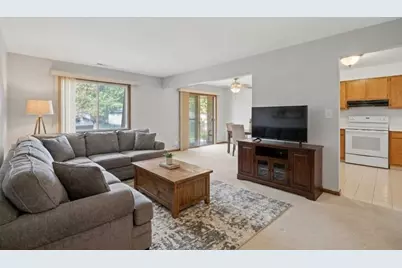 22461 Pleasant Drive #19, Richton Park, IL 60471 - Photo 2