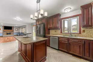 19644 Brookfield Cir, Tinley Park, IL 60487 - Photo 18