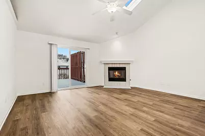 408 Jackson Street #B, Yorkville, IL 60560 - Photo 2