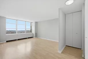 655 W Irving Park Rd, Chicago, IL 60613 - Photo 4