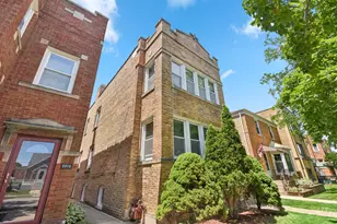 5922 N Melvina Ave, Chicago, IL 60646 - Photo 2