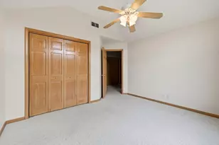 691 E Nerge Rd, Roselle, IL 60172 - Photo 26