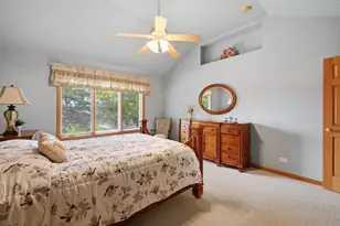 691 E Nerge Rd, Roselle, IL 60172 - Photo 16