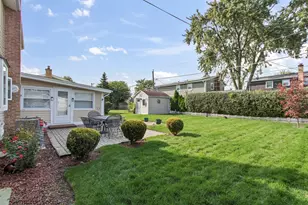 1108 S Cherrywood Dr, Mount Prospect, IL 60056 - Photo 32
