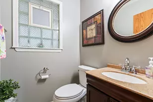 1108 S Cherrywood Dr, Mount Prospect, IL 60056 - Photo 18