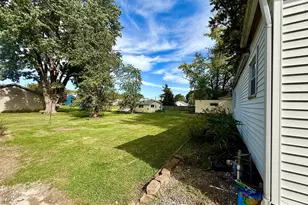 329 W Marquette St, Princeton, IL 61356 - Photo 4