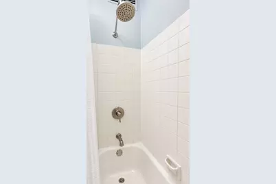 3950 N Lake Shore Drive #1903, Chicago, IL 60613 - Photo 12