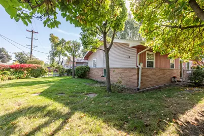 19 E Washington Street, Round Lake Park, IL 60073 - Photo 2