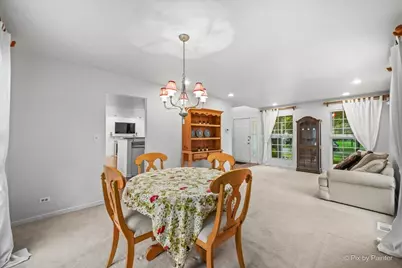 297 Braemar Glen, Bolingbrook, IL 60440 - Photo 8