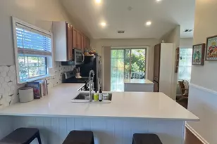 418 Hill Ct, Wauconda, IL 60084 - Photo 6