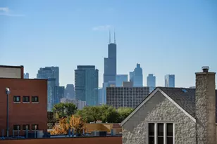 1960 N Lincoln Park West Ave, Chicago, IL 60614 - Photo 18
