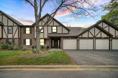 193 Raleigh Court #193, Wood Dale, IL 60191 - Photo 1