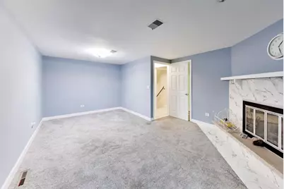 63 Lockman Circle, Elgin, IL 60123 - Photo 14