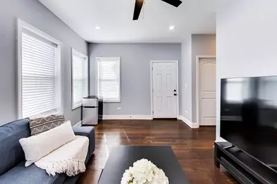1702 N Meade Avenue, Chicago, IL 60639 - Photo 6