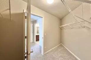 855 E 22nd St, Lombard, IL 60148 - Photo 10