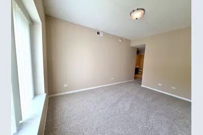855 E 22nd Street #111, Lombard, IL 60148 - Photo 8