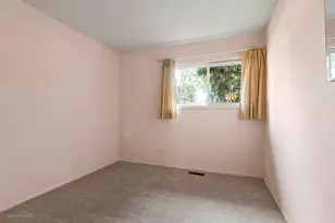 1680 Pierce Rd, Hoffman Estates, IL 60169 - Photo 18