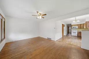 7131 S Hoyne Ave, Chicago, IL 60636 - Photo 8