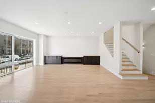 967 E 62nd St, Chicago, IL 60637 - Photo 4