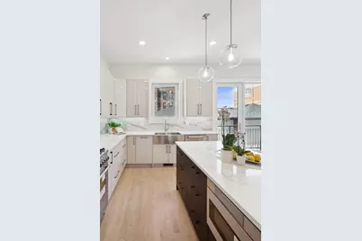 967 E 62nd Street #2, Chicago, IL 60637 - Photo 2