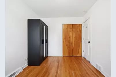 6230 W Foster Avenue, Chicago, IL 60630 - Photo 8