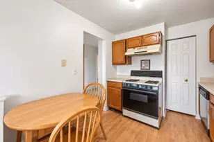 2115 Lancaster Cir, Naperville, IL 60565 - Photo 14
