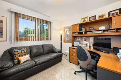 1311 Azalea Lane, Dekalb, IL 60115 - Photo 38