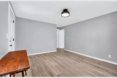 326 S Walnut Street, Sycamore, IL 60178 - Photo 6