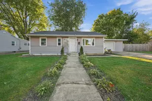 322 Westgate Dr, Aurora, IL 60506 - Photo 1