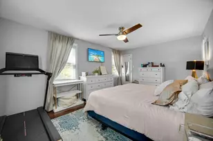 9831 S Prairie Ave, Chicago, IL 60628 - Photo 18