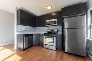 2620 W Foster Ave, Chicago, IL 60625 - Photo 6