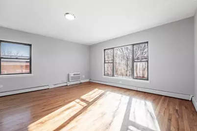 2620 W Foster Avenue #2S, Chicago, IL 60625 - Photo 2