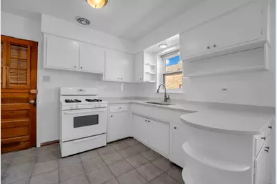 2743 N 72nd Court #2E, Elmwood Park, IL 60707 - Photo 4