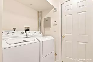 2359 Chelsea Rd, Northbrook, IL 60062 - Photo 16