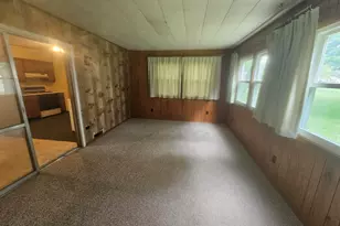 1211 E Indiana Ave, Pontiac, IL 61764 - Photo 4