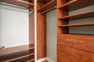 233 E 13th St, Chicago, IL 60605 - Photo 14