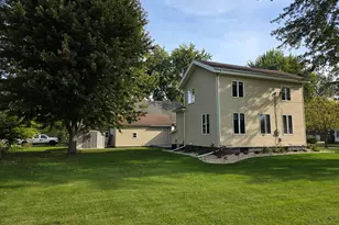 312 W 6th St, Prophetstown, IL 61277 - Photo 14