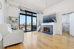 811 W 15th Pl, Chicago, IL 60608 - Photo 4