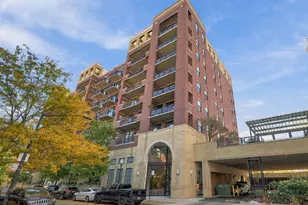 811 W 15th Pl, Chicago, IL 60608 - Photo 1