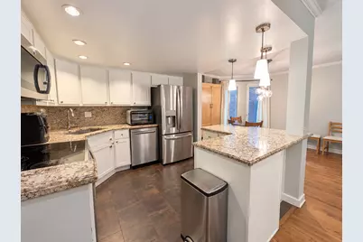 415 W Grant Place #B, Chicago, IL 60614 - Photo 4