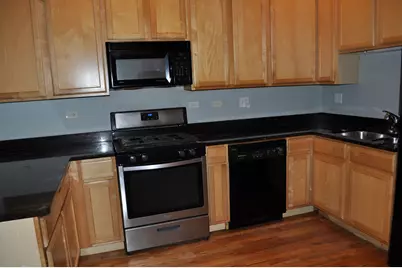 [Address not provided], Chicago, IL 60637 - Photo 2